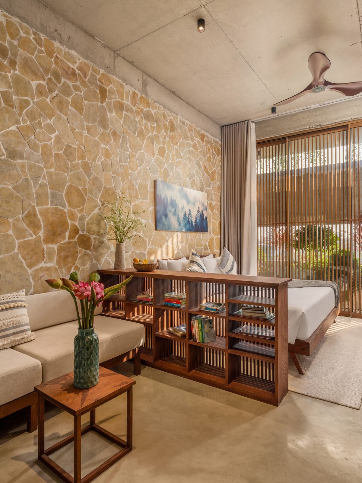 One-Bedroom Studio with Balcony — reading nook